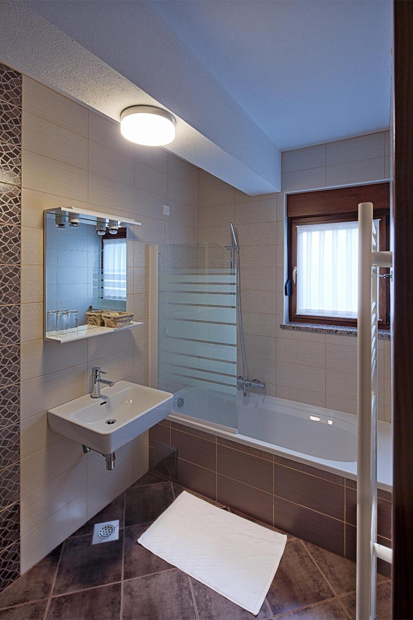 Hotel Degenija Seliste Dreznicko Bagian luar foto